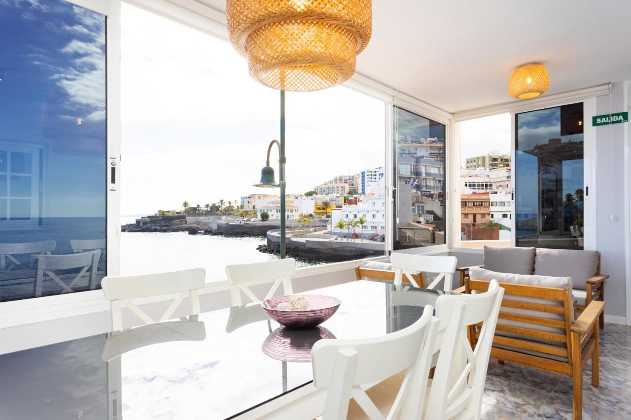 Home2book Stunning Beachfront House With Sea Views Holiday home