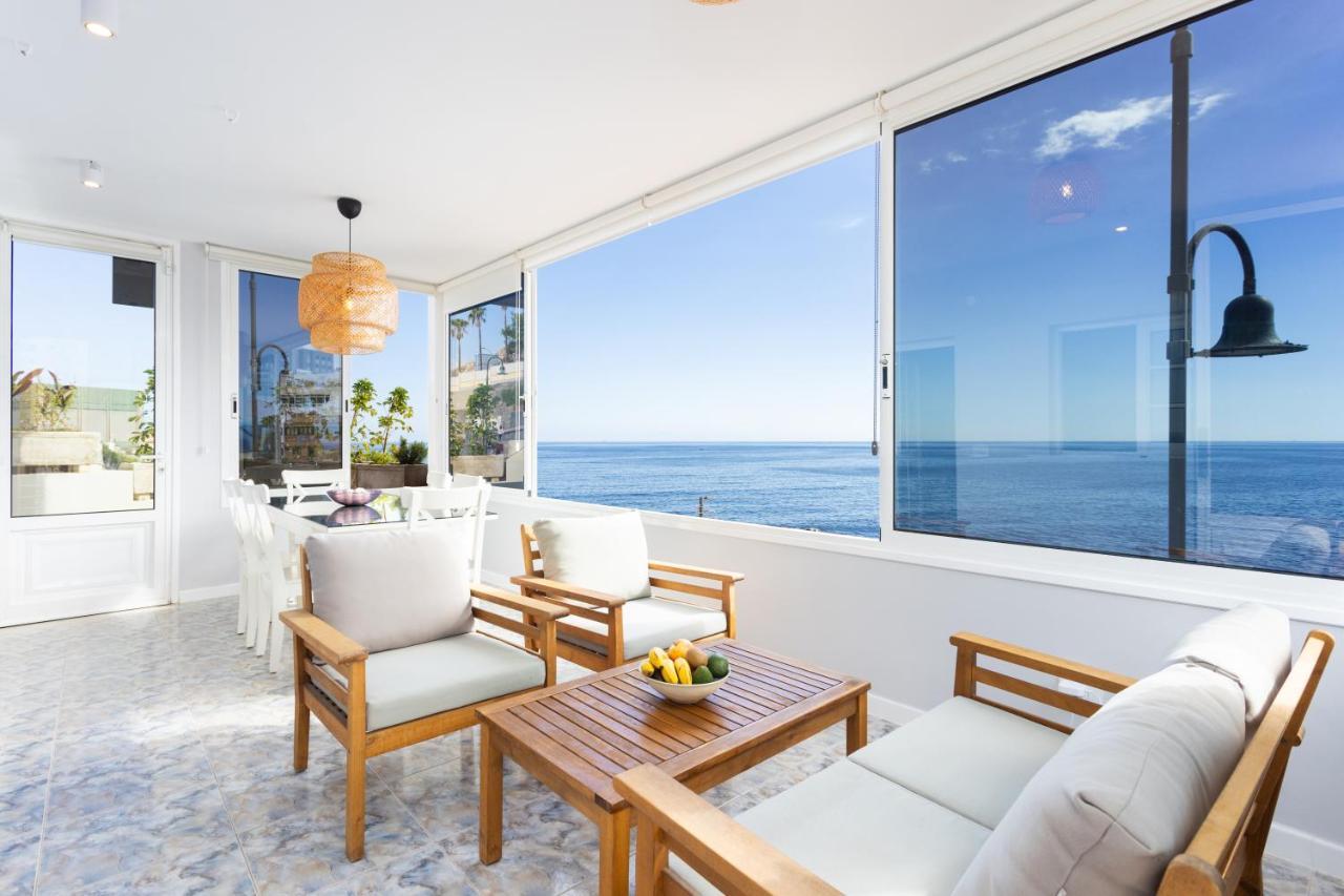 Hébergement de vacances Home2book Stunning Beachfront House With Sea Views