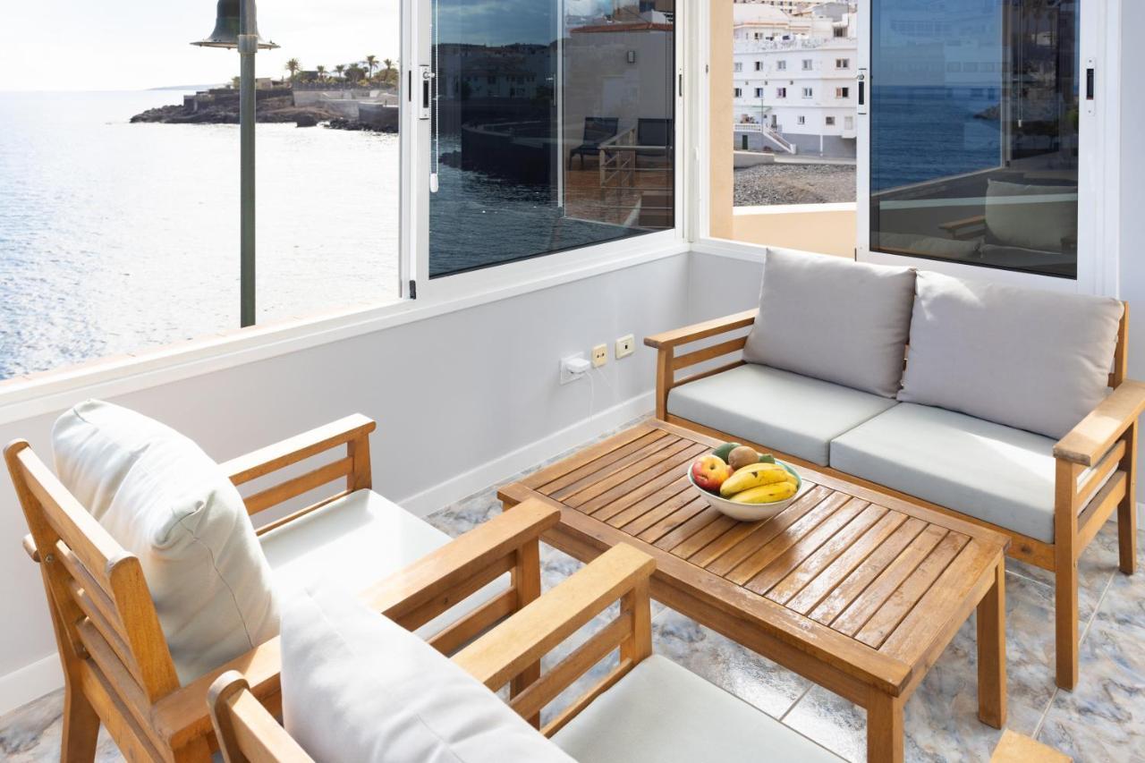 Hébergement de vacances Home2book Stunning Beachfront House With Sea Views *
